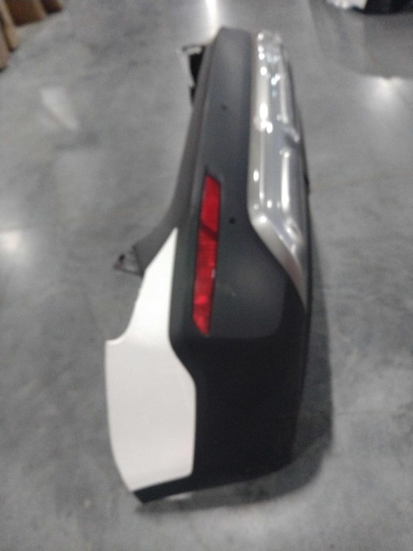 2021 KIA TELLURIDE OEM Bumper Assembly White Good Condition 4DR SUV