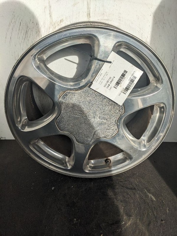 Wheel Classic Style Creased Door Skin 17x7-1/2 Fits 02-07 SIERRA DENALI 1181299