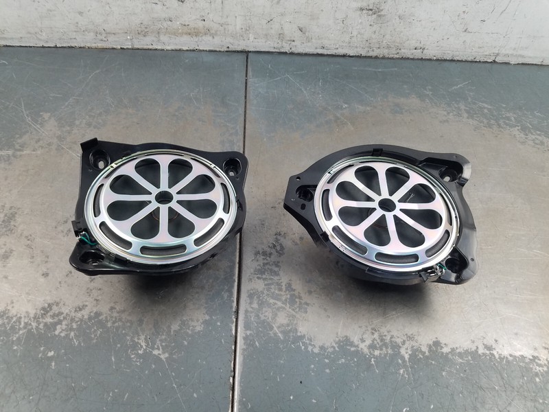 2016 Mercedes AMG C 63 S Burmester Front Woofer Speakers #3768 V2