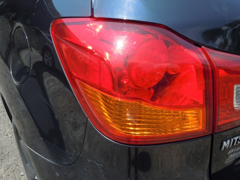 11-19 Mitsubishi Outlander Sport Quarter Panel Mounted Tail Light Left OEM