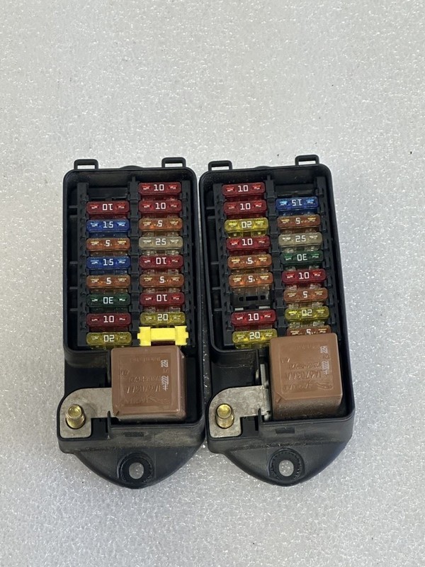 2003 2004 2005 2006 JAGUAR XK8 DASH FUSE RELAY BOX PAIR LJG2800BA LJG2800AA