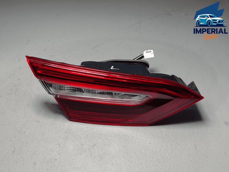2018-2020 TOYOTA CAMRY REAR LEFT DRIVER SIDE INNER TAILLIGHT LAMP LED OEM