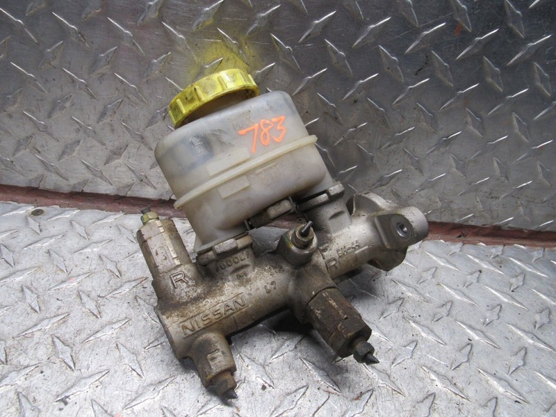 2000 - 2006 NISSAN SENTRA BRAKE MASTER CYLINDER W/O ABS