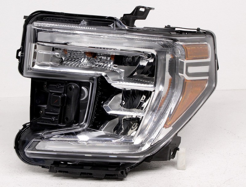 OEM GMC Sierra 1500 (New style) Left Driver Side Headlamp 84772473 Tab Missing