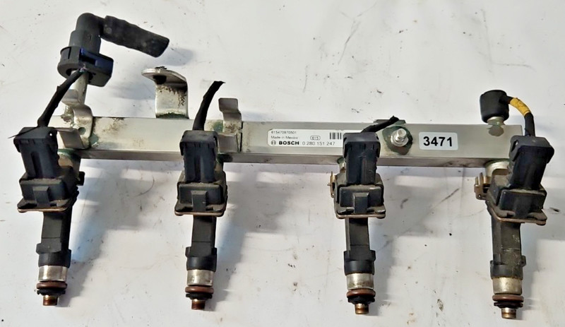 2013-16 Buick Encore 1.4L Set of 4 Fuel Injectors W/ Rail System Assembly HPL