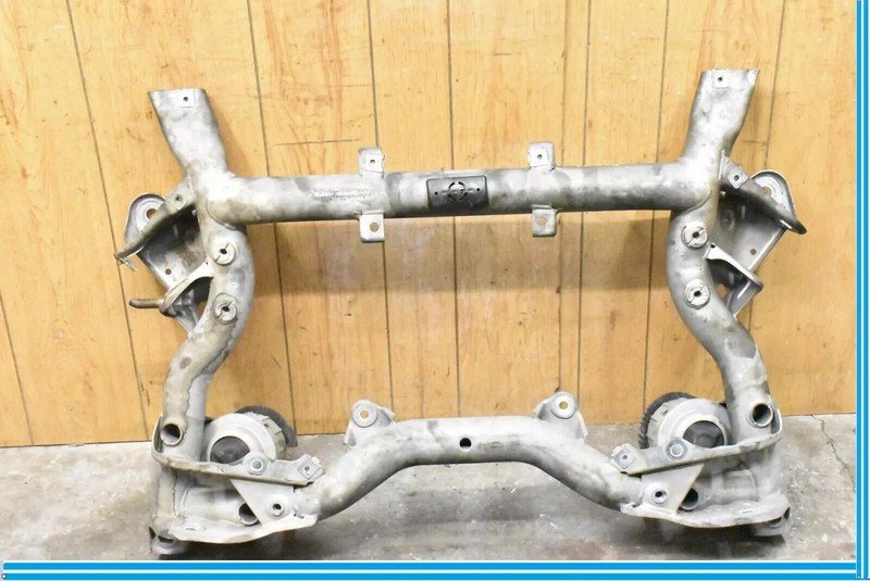 08-14 Mercedes W204 C300 Front Sub Frame Subframe Engine Crossmember Bar OEM