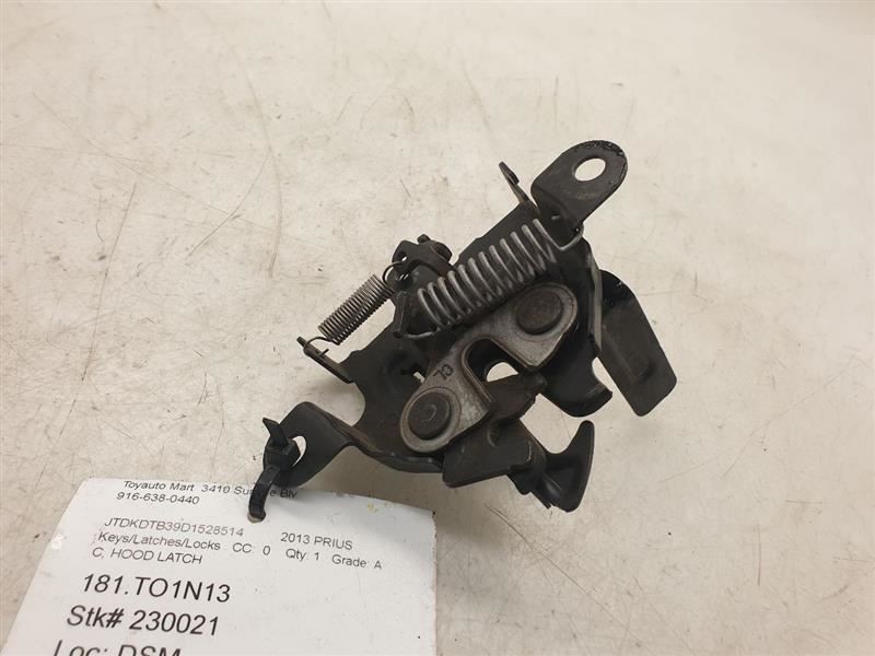 12-17 TOYOTA PRIUS C HOOD LATCH