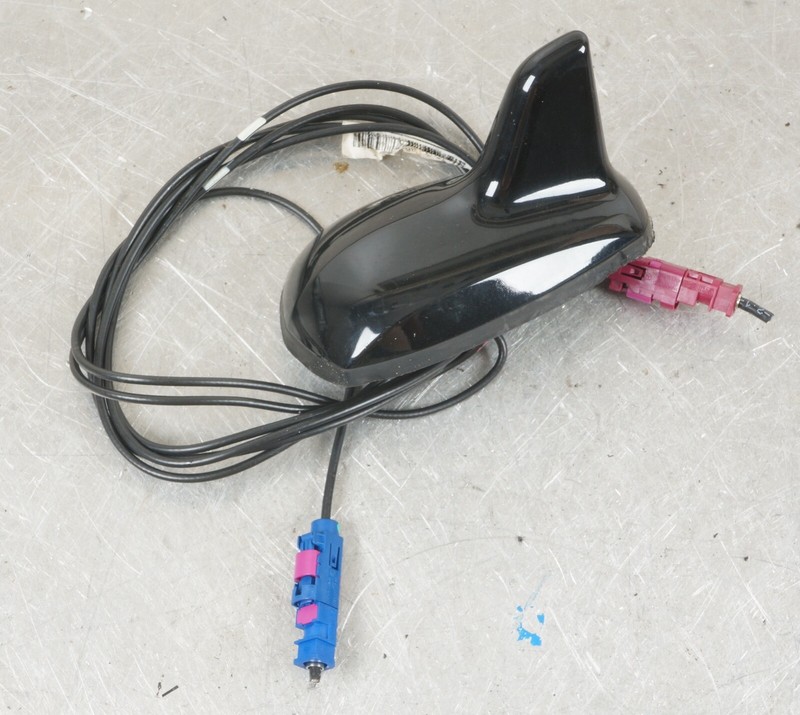 07-13 Mercedes W221 S550 S65 AMG Top Shark Fin Antenna Roof GPS Black OEM