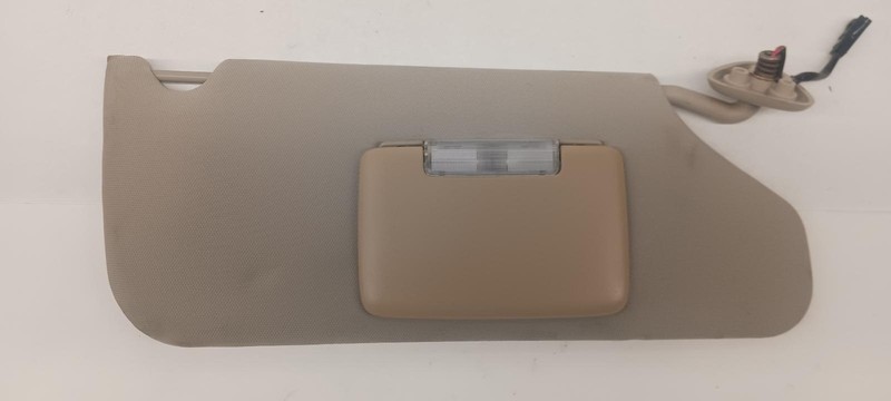 05-'07 CHRYSLER 300 Right Passenger Sun visor OEM Trim Code D1