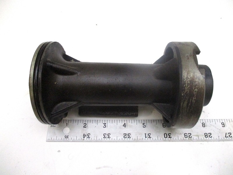 5000440 Evinrude Johnson Prop Shaft Bearing Housing Carrier Assembly 1999-2006