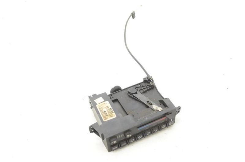 1994-1996 Chevrolet Corvette C4 5.7L Heat and Ac Temperature Controller 16170891