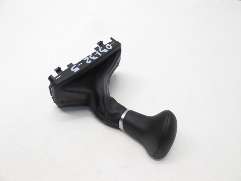 13-16 AUDI B8 A4 12-17 A5 S5 QUATTRO FWD AUTOMATIC SHIFTER KNOB BOOT OEM 051325