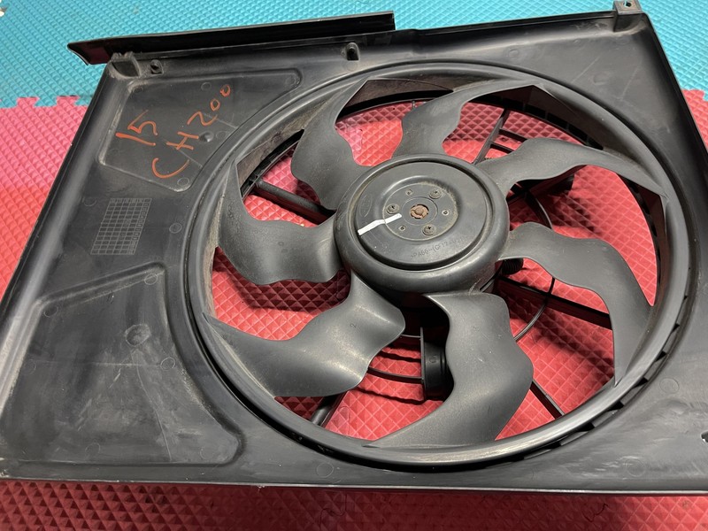 15 16 17 CHRYSLER 200 Electric Radiator Cooling Fan Assembly 2.4L OEM