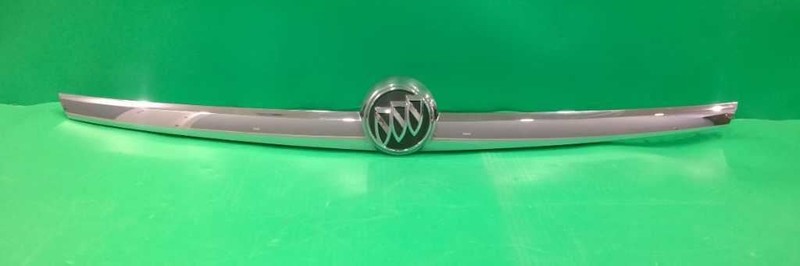 14 15 16 17 BUICK REGAL TRUNK LID TAILFINISH PANEL TRIM OEM 3014-87