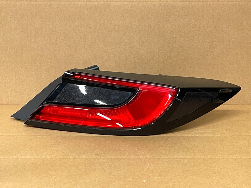 ⭐PERFECT! 2022-2023 TOYOTA GR86 RIGHT RH PASSENGER OUTER LED TAILLIGHT LAMP OEM