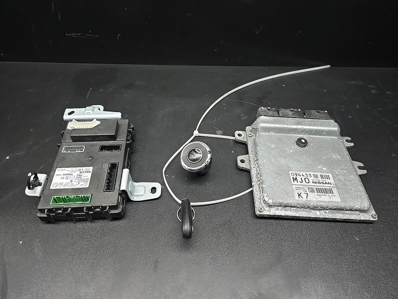 2014-2015 INFINITI Q50 AWD HYBRID ENGINE CONTROL MODULE ECM BCM W/ KEY FOB OEM