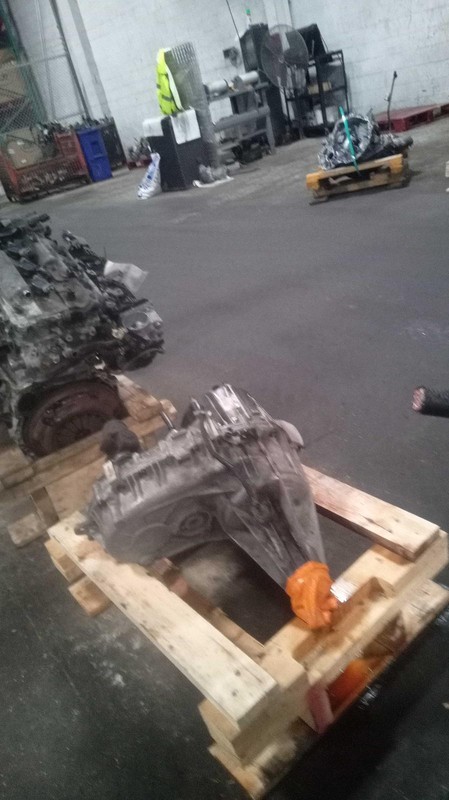 2004 Cadillac Escalade ESV Transfer Case Assembly OEM 6.0L 4WD 217K Miles
