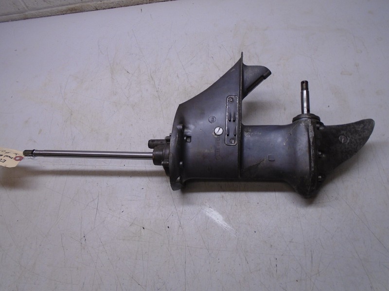C Johnson Evinrude OMC 9.5hp Outboard Lower Unit Gear Case Standard