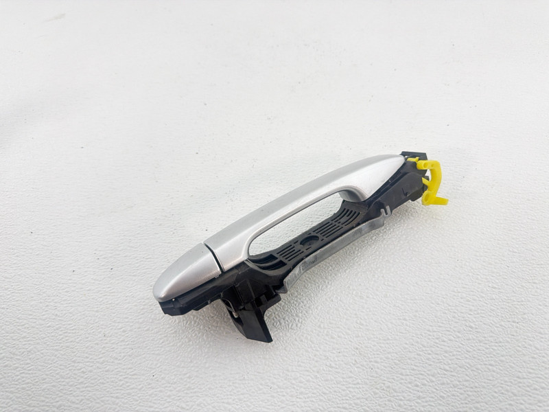 2015 Toyota Prius Passenger Right Rear Door Handle Exterior Toyota PriusOEM