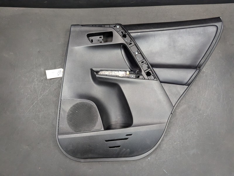 Rear Right Door Trim Panel 2018 Toyota RAV4 67513-X1B13 2016 2017