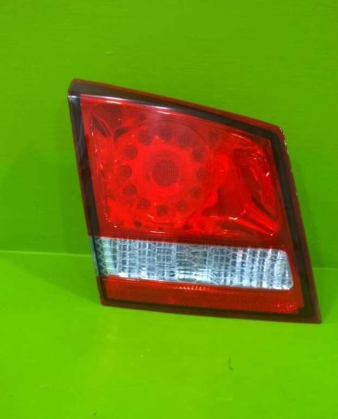 14 15 16 17 18 19 20 JOURNEY DRIVER LEFT LID MOUNT TAILLIGHT LAMP OEM 3374-48