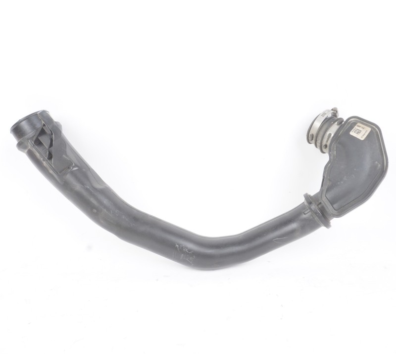 2017 - 2020 LINCOLN CONTINENTAL INTERCOOLER INTER COOLER AIR INLET HOSE OEM