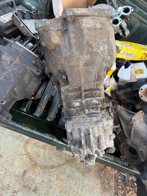 84-87 BMW 325E 325 528E 528 E30 OEM MANUAL TRANSMISSION ASSEMBLY