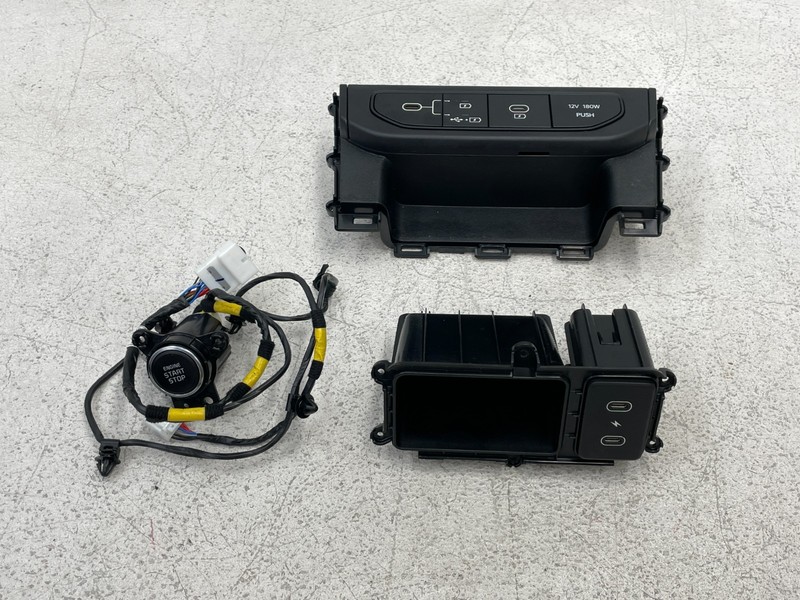 2025 Kia K4 USB Charging Port AUX Jack Media Panel Engine Start Button 1591 OEM