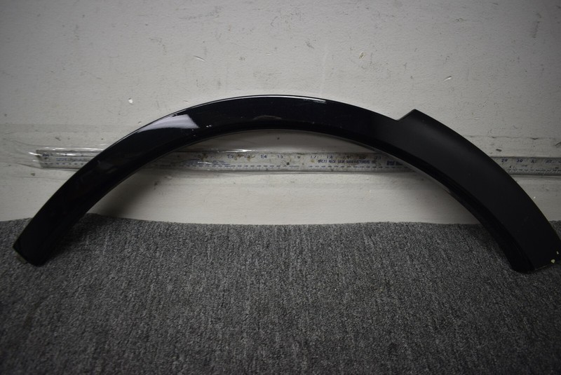 PORSCHE UPPER WHEEL ARCH MOLDING FACTORY OEM