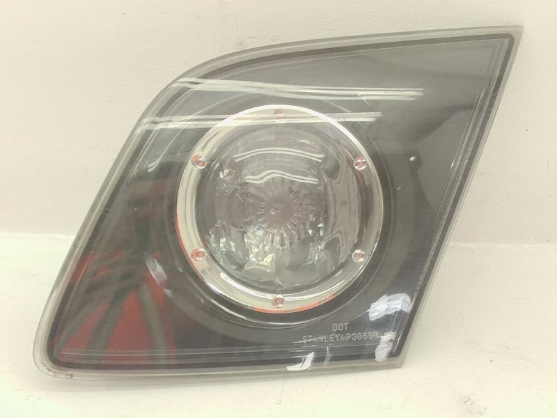 07-09 Mazda 3 Speed3 Hatchback Passenger Right Rear Lid Mounted Tail Light