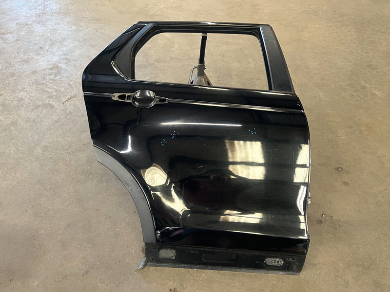 ⭐2015-2023 LAND ROVER DISCOVERY SPORT REAR RIGHT DOOR PANEL COVER OEM LOT2647