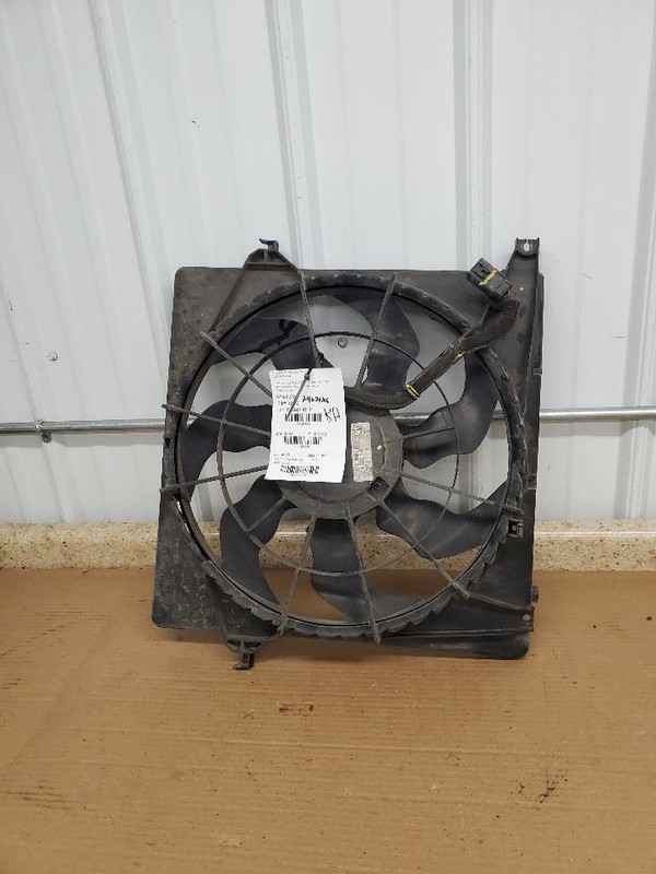 Radiator Fan Motor Fan Assembly SWB Sport Turbo Fits 13-18 SANTA FE 293810
