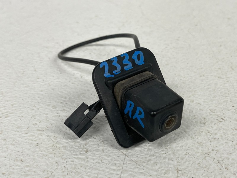 ⭐07-13 MERCEDES S-CLASS W221 REAR BACK UP ASSIST CAMERA OEM LOT2330