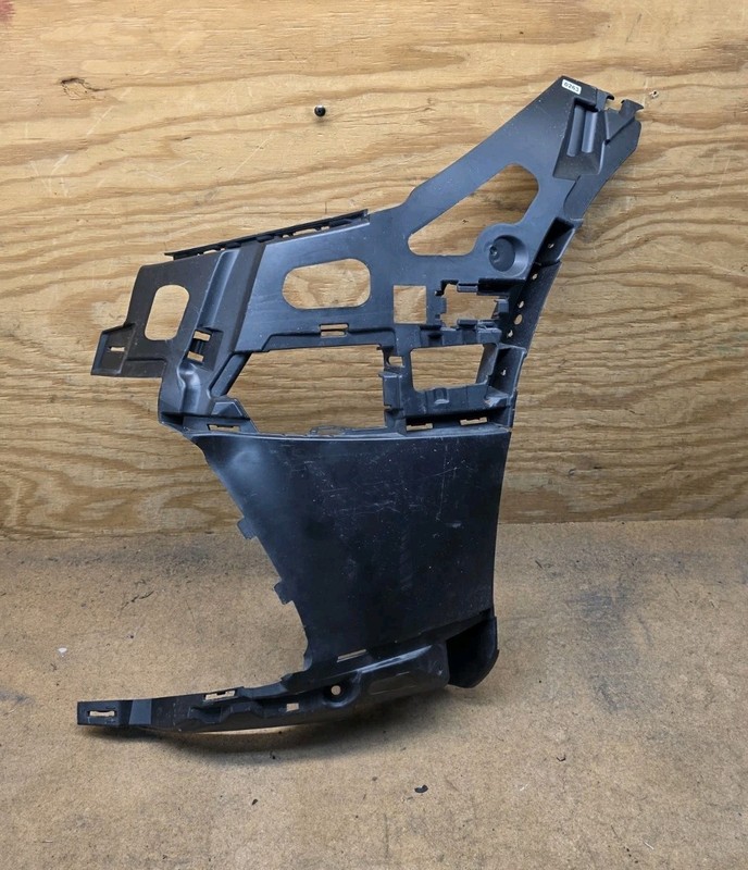 2021 2022 2023 Mercedes-Benz W223 S500 Front Bumper Carrier Bracket Left OEM
