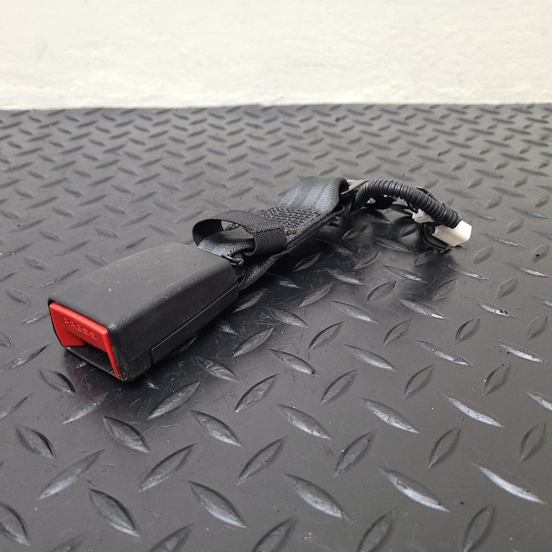 22-23 Honda Civic Sedan Rear Left Driver Seat Belt Buckle Black OEM 74113T20A00