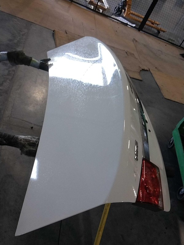 2014 Chevrolet Cruze OEM White Deck Lid Trunk Lid 113k Miles NJ25-18975-469795