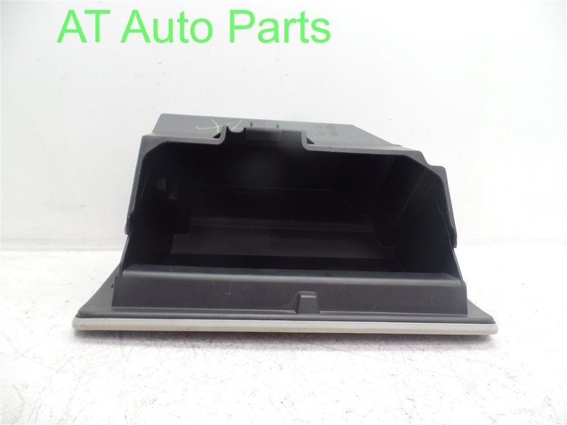 11 12 13 14 EQUINOX TERRAIN INTERIOR GLOVE BOX 22774184