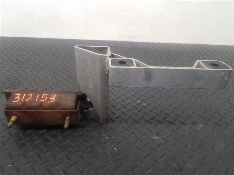 03-09 Hummer H2 Transmission Engine Mounts OEM 15113134