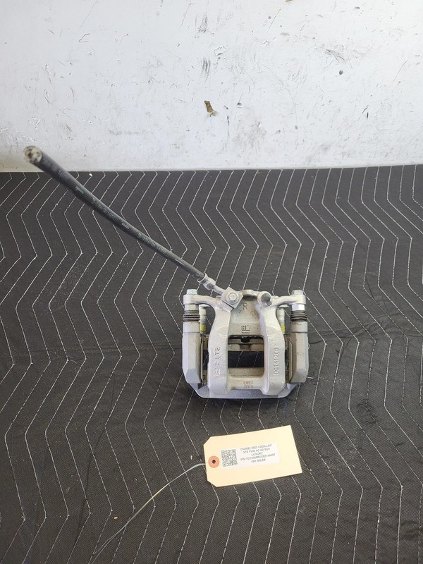 Used Oem Cadillac Right Passenger Rear Brake Caliper for 2022-2024 XT5 2.0L FWD