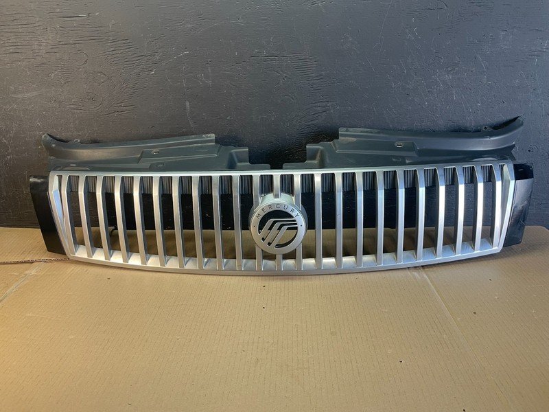 2005 2006 2007 Mercury Montego Front Upper Grill Grille Oem AE3512 DG