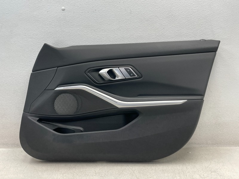 19 20 21 BMW 330i M340i G20 Front Right Pass Interior Door Cover Panel 1633 OEM