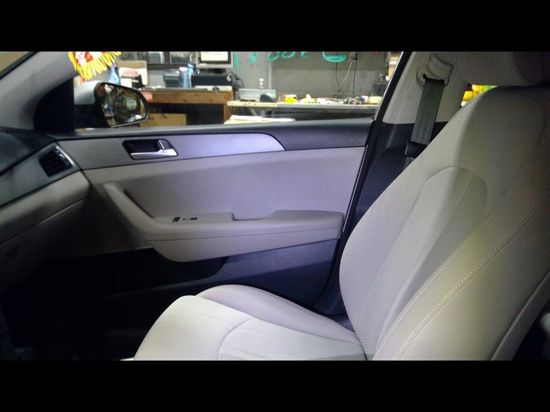 2015 SONATA Passenger Right Front Door Trim Panel 1539165