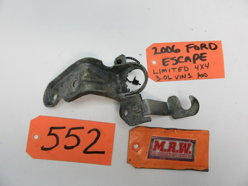 05 06 07 FORD ESCAPE SHIFTER CABLE BRACKET MOUNT AUTO TRANSMISSION AUTOMATIC