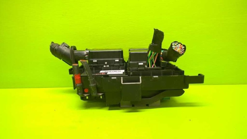 06 07 08 KIA OPTIMA LX 2.4L AT SEDAN FUSE & RELAY BOX OEM 1714-2