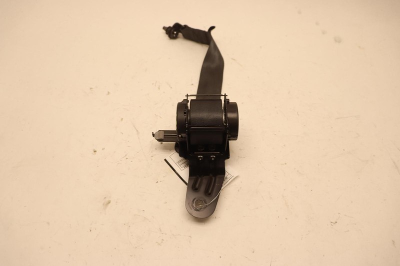 2015-2019 HYUNDAI SONATA REAR LEFT SIDE SEAT BELT OEM
