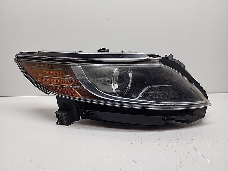 DA5313005AM | 2013 - 2016 Lincoln MKS Right Passenger RH Xenon HID Headlight OE