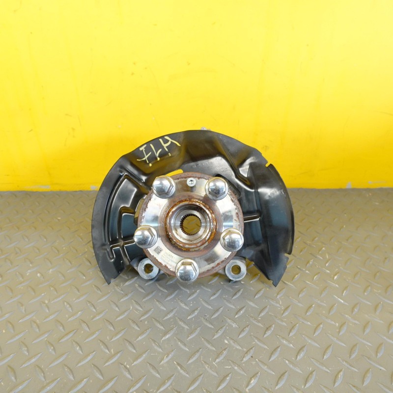 2017-2023 CHEVROLET BOLT EV FRONT LEFT SPINDLE KNUCKLE W/ HUB OEM 42712520