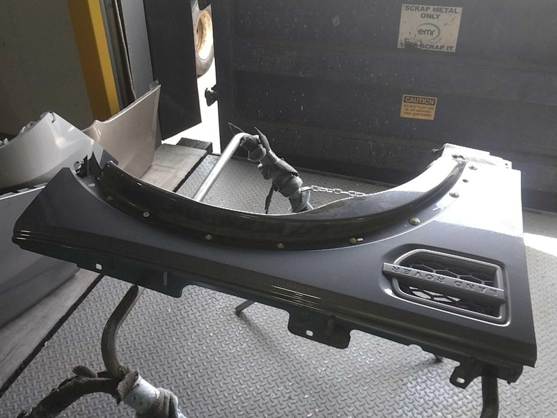 2016 Land Rover LR4 Front Right Fender Grey OEM Used 203252 139K Miles