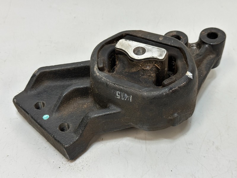 ✅2009-2022 RAM 1500 classic RIGHT ENGINE MOTOR MOUNT MOUNTS BRACKET SUPPORT OEM