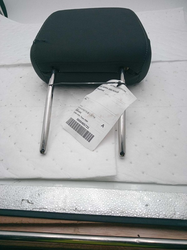 2021 GMC Sierra 1500 Headrest - Used, 98000 Miles, Non-Interchangeable